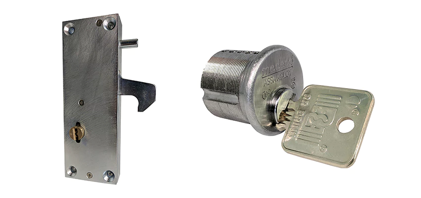 RR Fence Gates Brink Locks Repair in Thousand Oaks, California