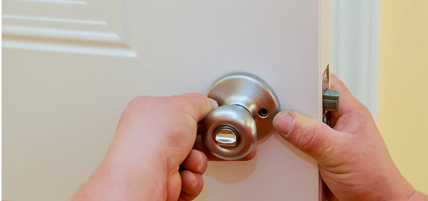 After-hours Locksmith For Lock And Key Installation in Thousand Oaks, CA